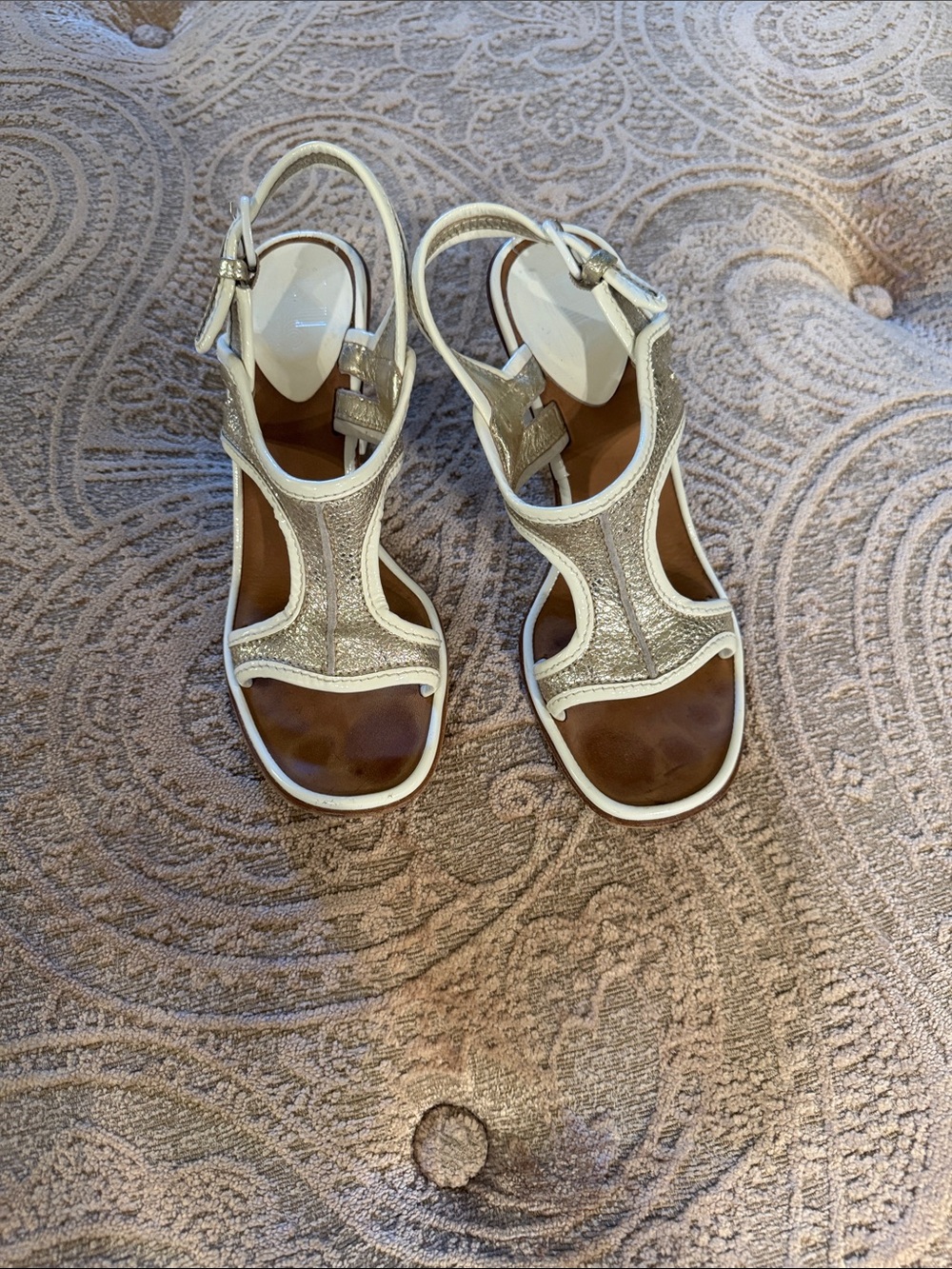 AEROSOLES Silver Metallic and White T‑Strap Sandals